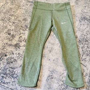 Nike epic lux leggings. Never worn. Tags on.